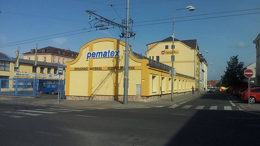 Pematex, Šumavská 8, Plzeň, 2012- zateplení fasády